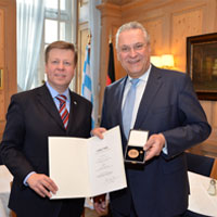 Aushändigung der Kommunalen Verdienstmedaille in Bronze an Robert Brannekämper (MdL) am 26. Februar 2015