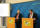 Zensus 2011 - Präsident Karl-Heinz Anding, Staatssekretär Gerhard Eck