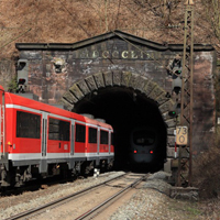 Regionalbahn auf der Spessartstrecke nach Ausfahrt aus dem Schwarzkopftunnel